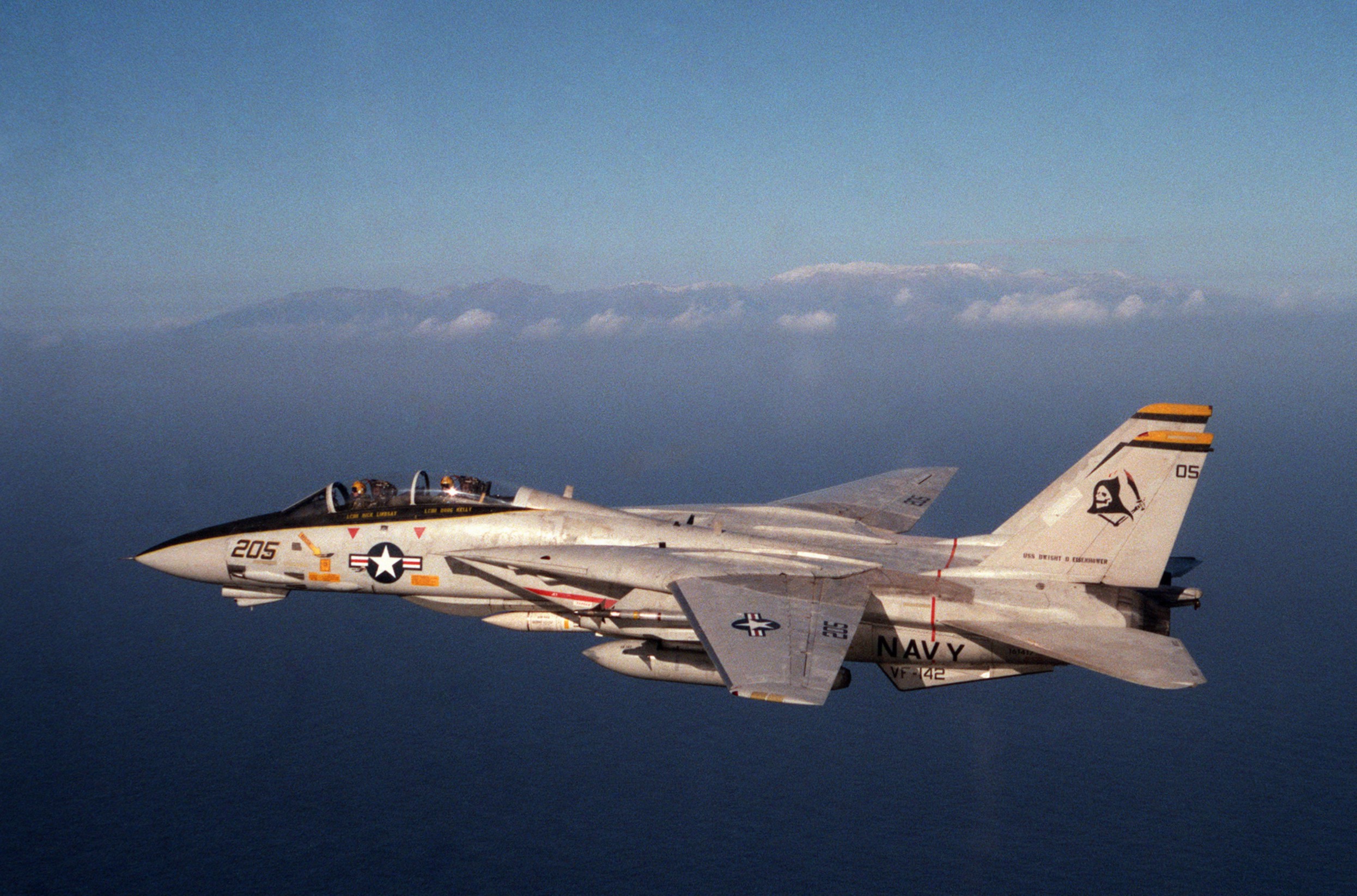 F-14A_VF-142_Ghostriders_Jan_1985.JPEG